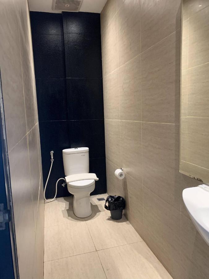 Hotel U Mangga Besar Redpartner *