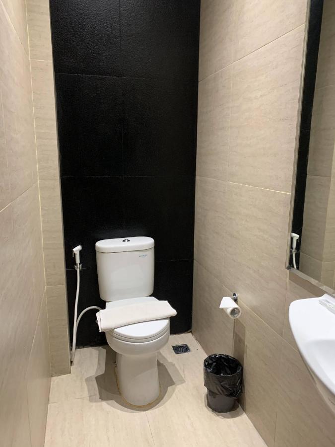 U Mangga Besar Redpartner * Jakarta