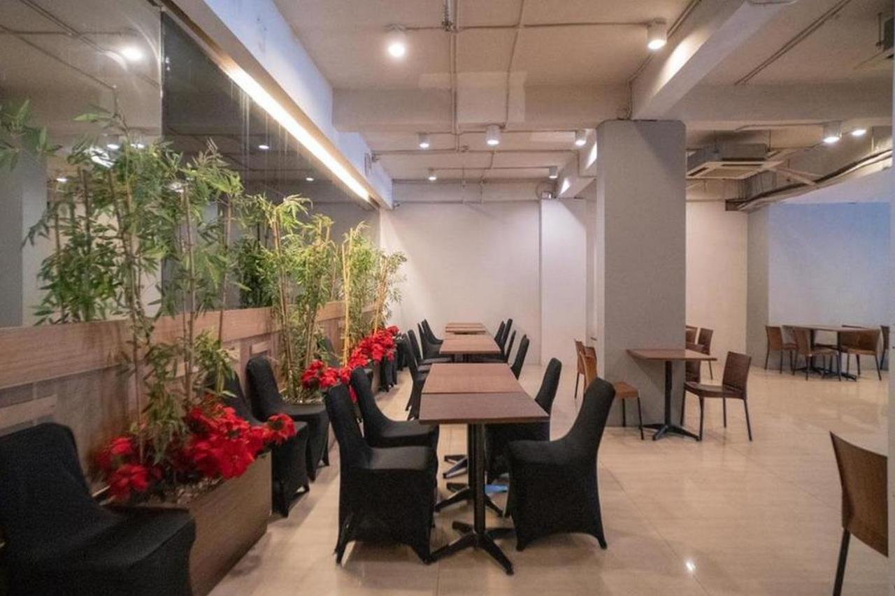 Hotel U Mangga Besar Redpartner Jakarta